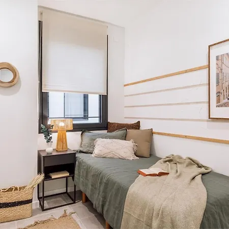 Vacar - 3 Bedrooms In Eixample Esquerra Barcelona