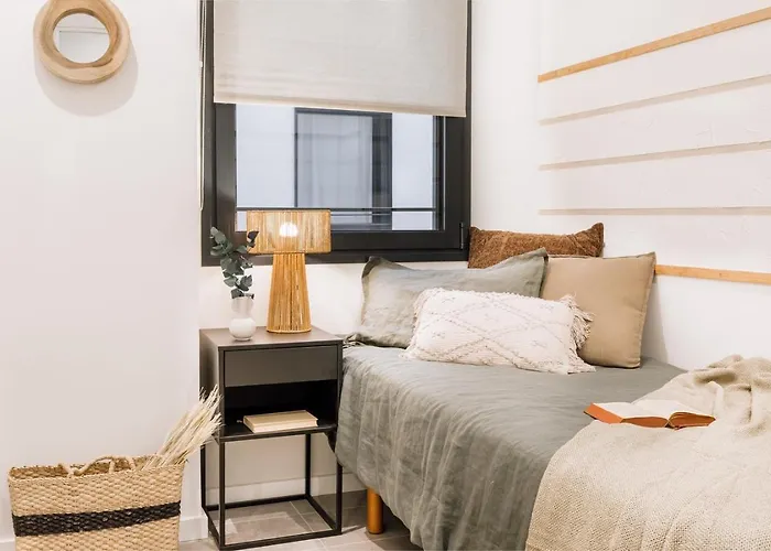 Vacar - 3 Bedrooms In Eixample Esquerra *